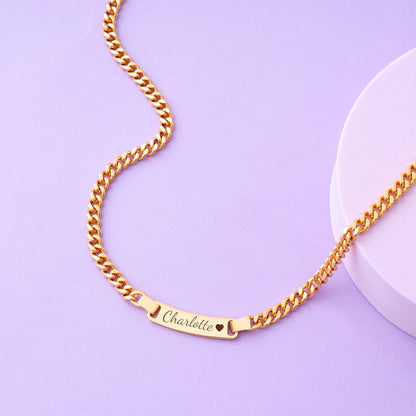 Collar personalizado con nombre de bebé